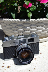 konica